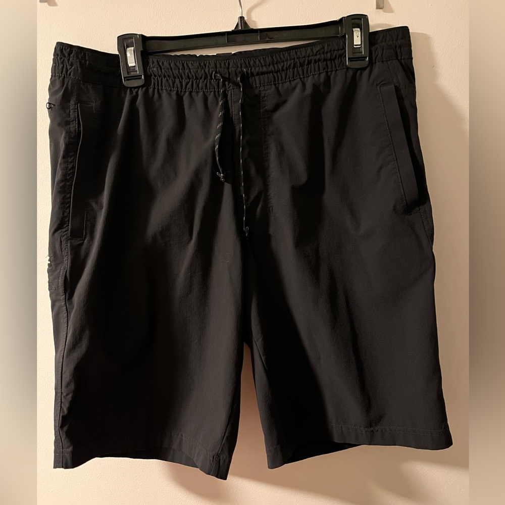 Kuhl Suppressor shorts- size L